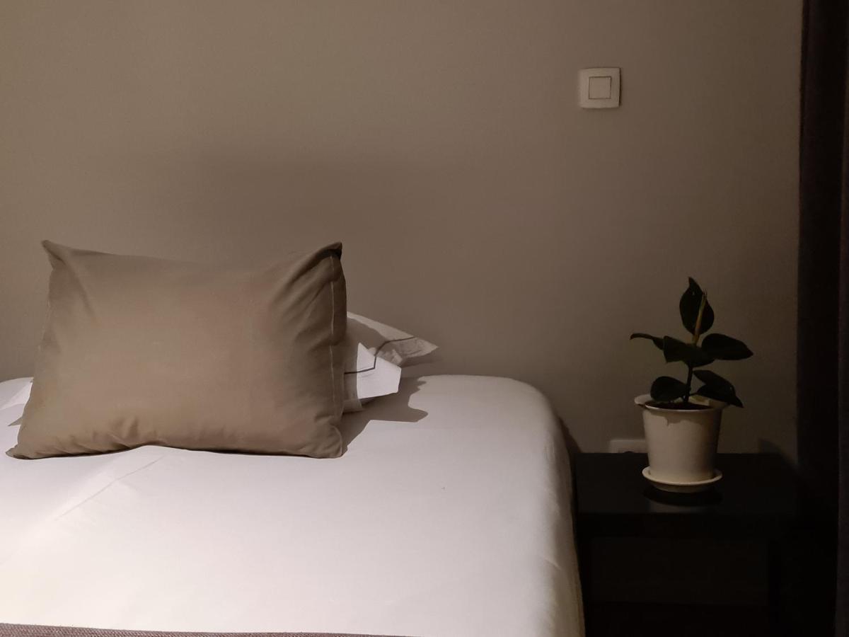 B&B A Cote Du Cinquantenaire Etterbeek 외부 사진